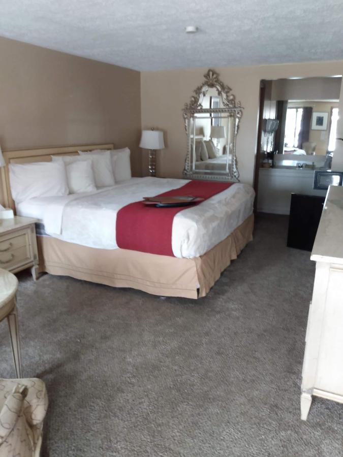 Deer Creek Motel เคมบริดจ์ ภายนอก รูปภาพ
